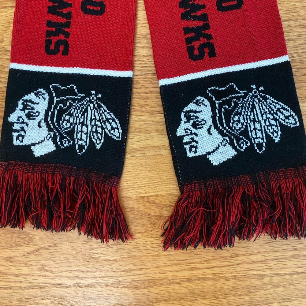 Chicago Blackhawks Scarf Adult One Size Red Black White Unbranded Hockey NHL - Picture 2 of 5